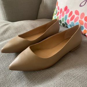 NEW Tahari Tan Leather Pointed Flat, Size 10
